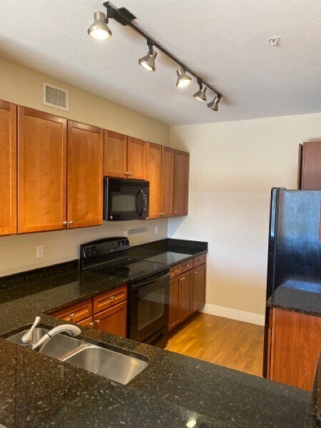 Photo - 9019 E Panorama Cir Unit 115