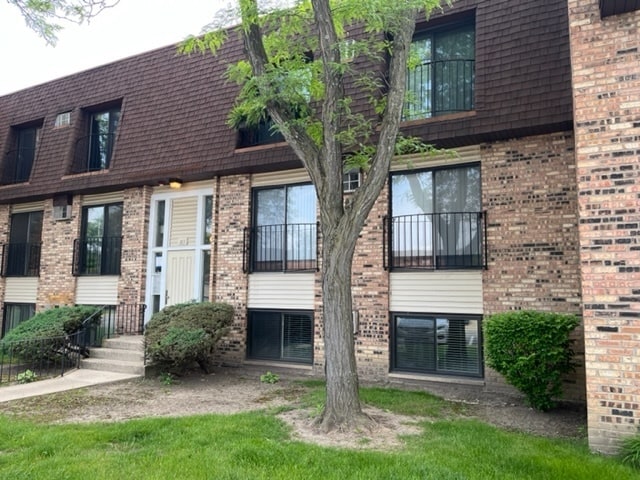 183 N Waters Edge Dr Unit 301