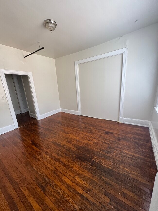 Living Room, 3BR