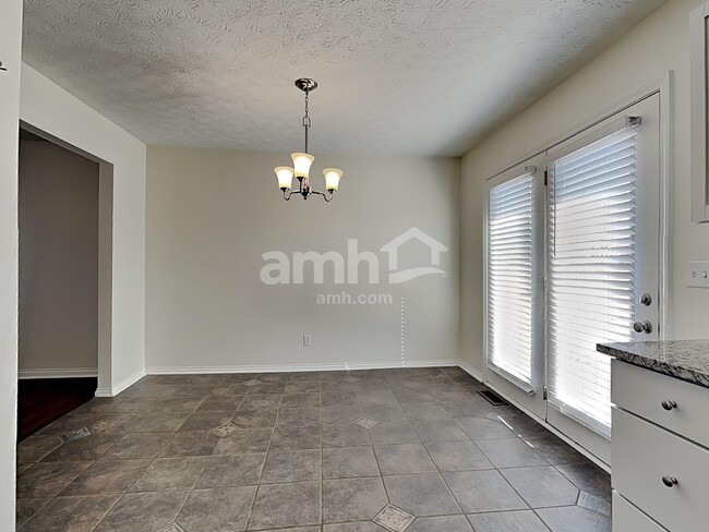 Photo - 2159 Glenview Dr