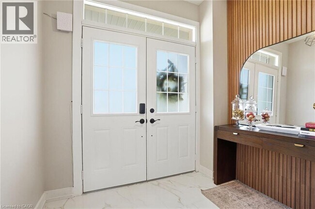 Photo - 111 Greenstem Crescent