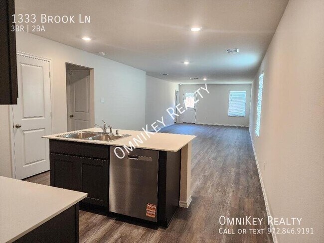 Photo - 1333 Brook Ln