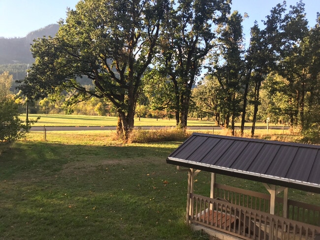 Photo - 1005 Chenowuth