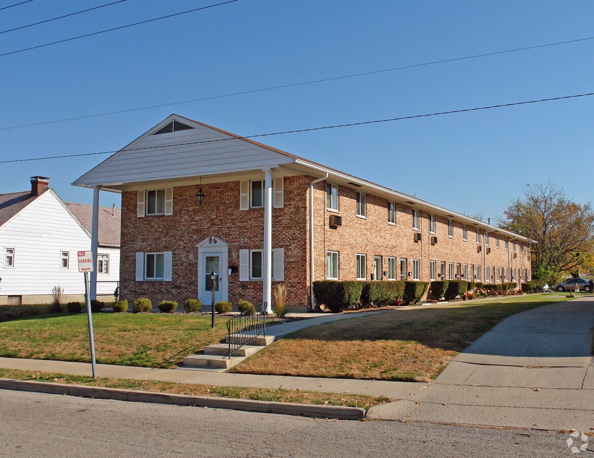 Photo - 1432 Rosemont Blvd Apartments