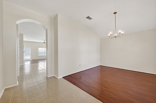 Photo - 9830 Lynette Falls Dr