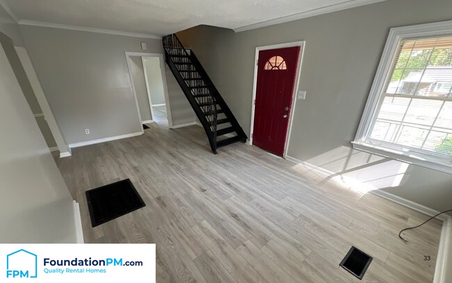 Photo - 1847 Driftwood Ave