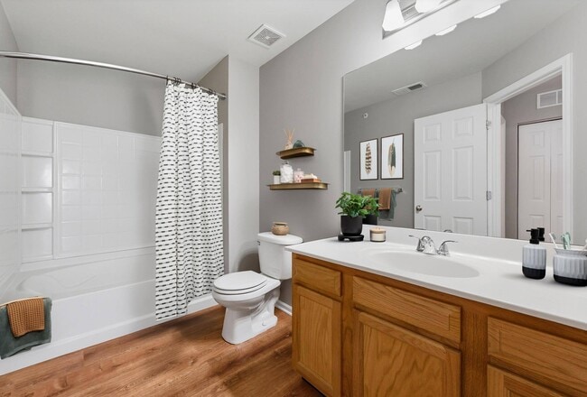 Photo - Mallard Point Apartments