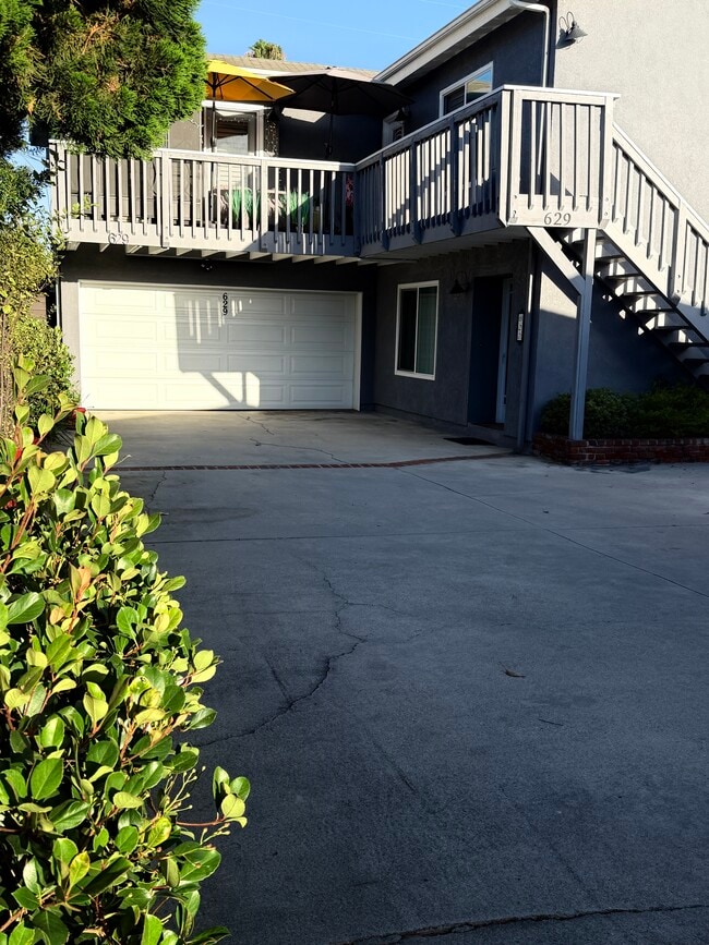 PARKING NEXT TO ENTRANCE - 627 Coronado Ave Unit 627