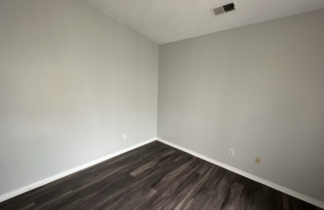 Photo - Studio Apartment in the Sable Cove Community! Unit 17