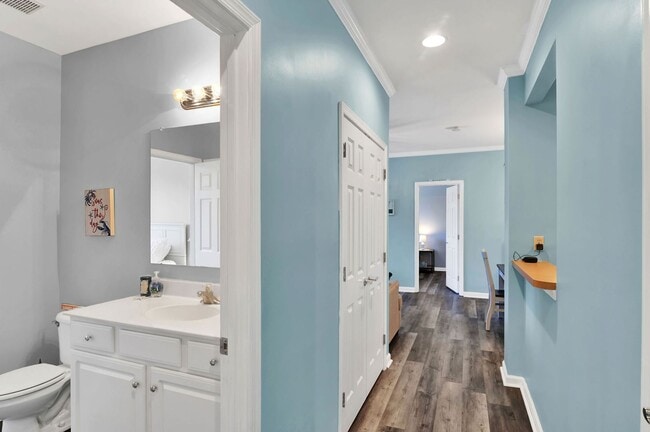Photo - Charming 2-Bed, 2-Bath Condo for Rent in R...
