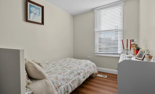 Photo - 2153 Haworth St Unit 2A