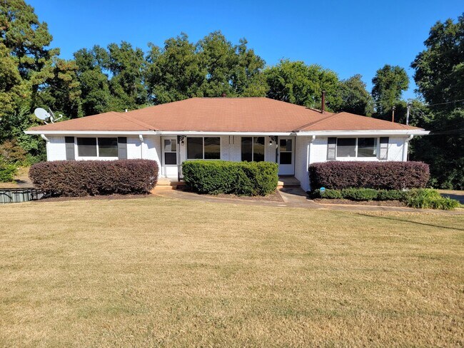 Photo - 2058 Nettie Ct Unit B
