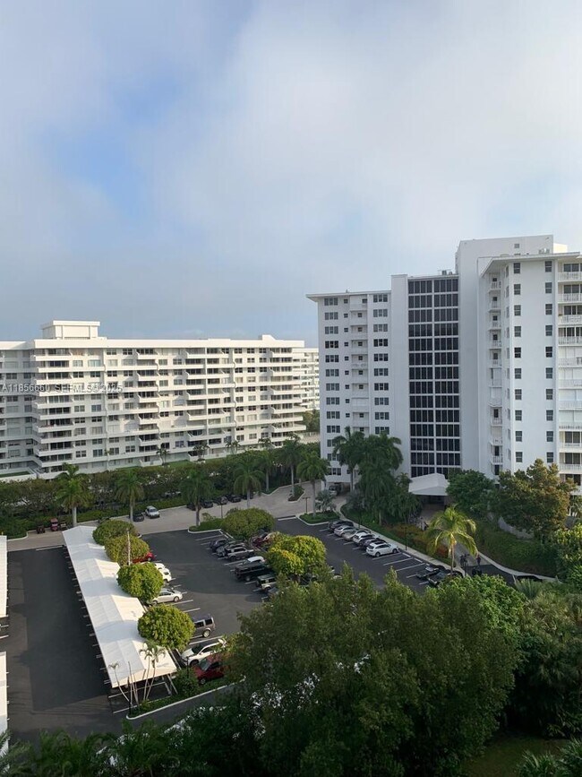 Photo - 251 Crandon Blvd Unit 929