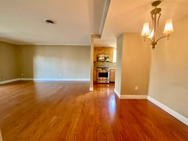 Building Photo - 20 Stearns Rd Unit 54 Rental