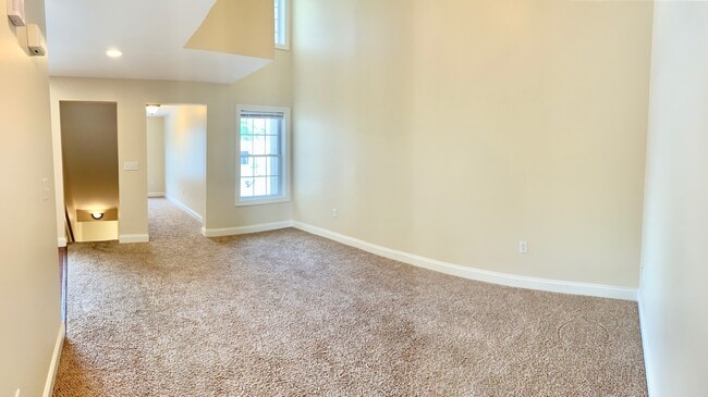 Photo - 405 Treyson Ln