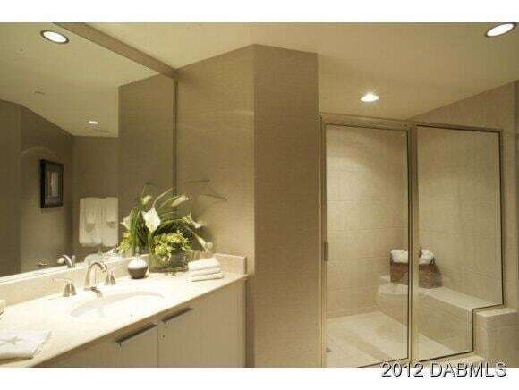 Photo - 241 Riverside Dr Unit 905