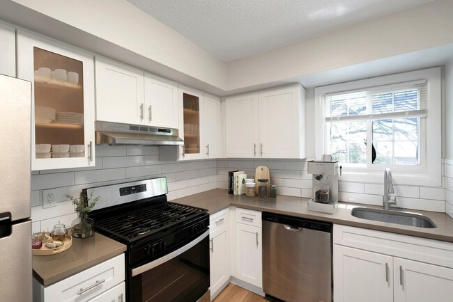 Lake Shore Park Apartments