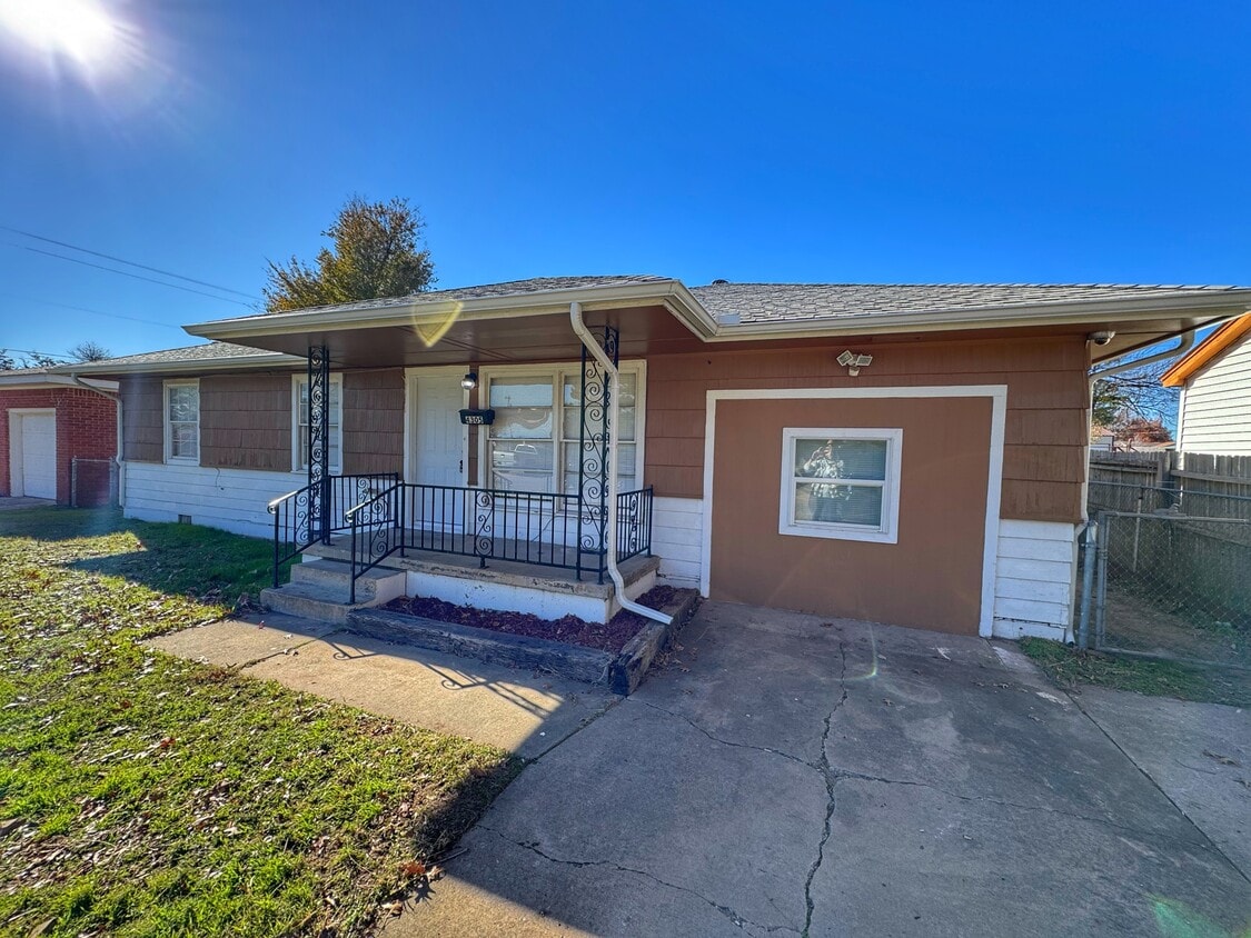 Photo - 4305 N Libby Ave (Warr Acres, OK)