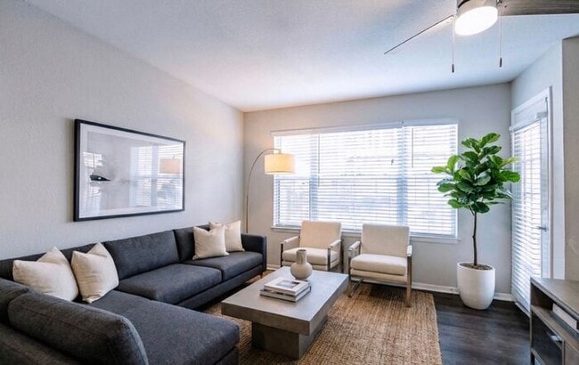 Building Photo - Luxurious 1-Bedroom Apartment in Atlanta’s Upper Westside | In-Home Washer & Dryer