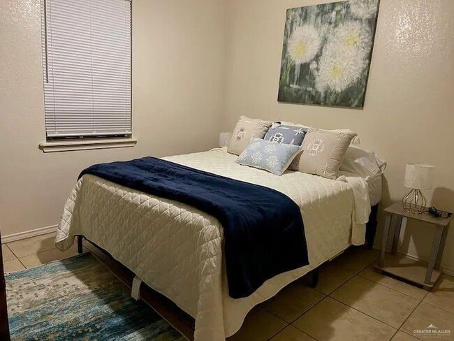 Photo - 14 N Pleasantview Dr