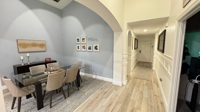 Photo - 676 Seneca Trail House