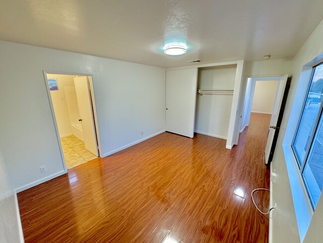 Building Photo - 7303 Central Ave Unit D Rental