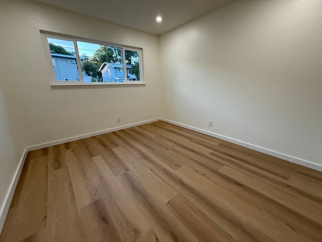 Photo - 2360 Galway Ct Unit 3