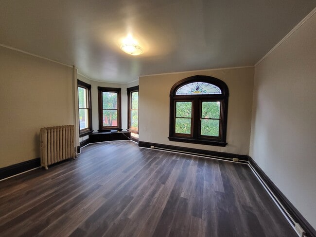 2046 Green St Unit 2