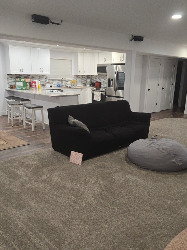 Photo - 210 W 510 S