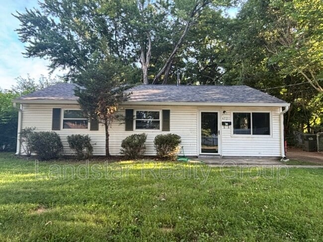 Building Photo - 4721 Granada Dr