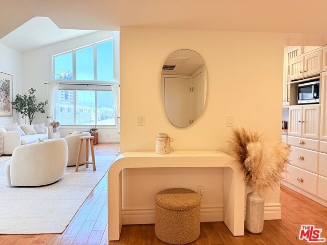 Photo - 1018 4th St Unit 304