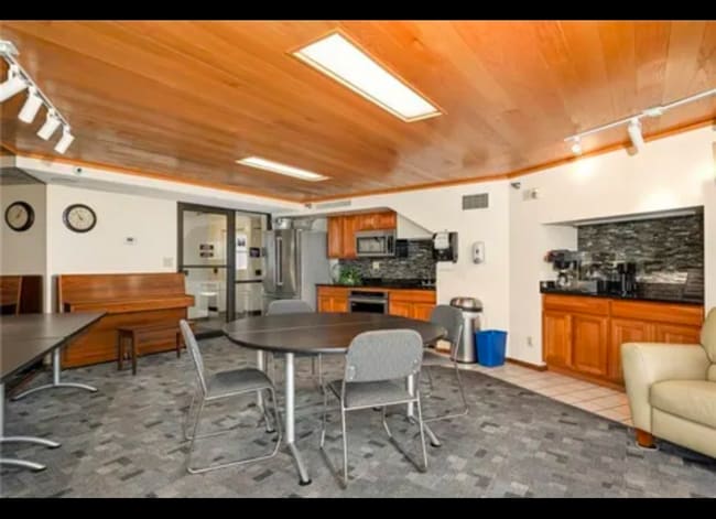 Photo - Spacious 2 Bedroom Condo Unit 1507