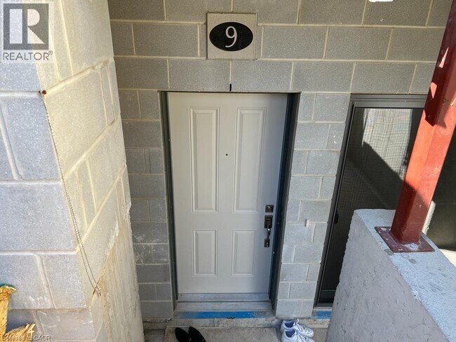 Photo - 25 Isherwood Ave