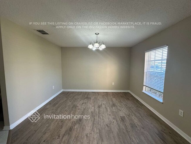 Photo - 3165 Hoover Dr