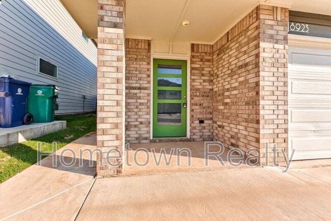 Photo - 8923 NW 109th Terrace