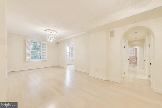 Photo - 2022 Columbia Rd NW Unidad 202