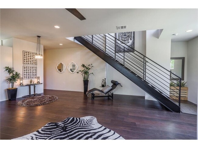 Photo - 1902 New York Ave