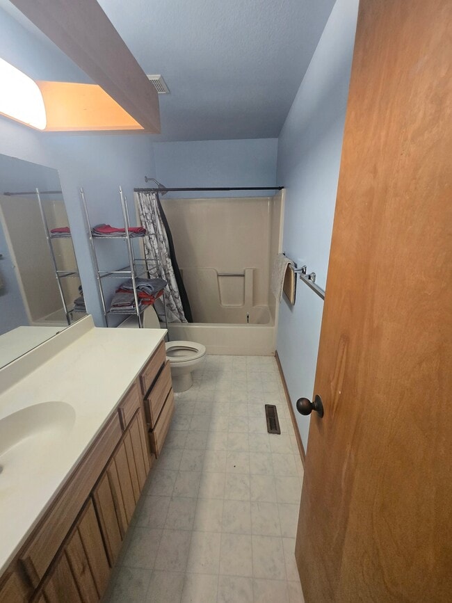 Photo - 15030 Harrison St.