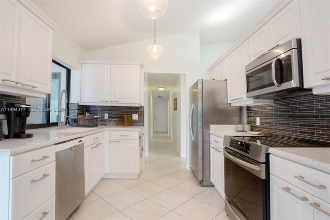 Photo - 524 Village Lake Dr