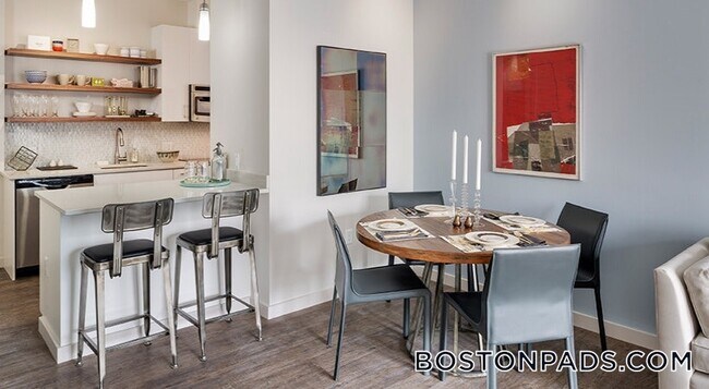 Photo - 240 Sidney St Unit ST