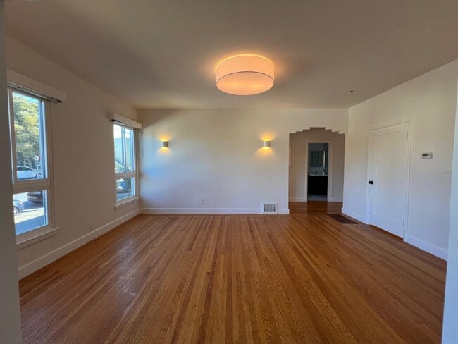 Photo - 1217 Capuchino Ave