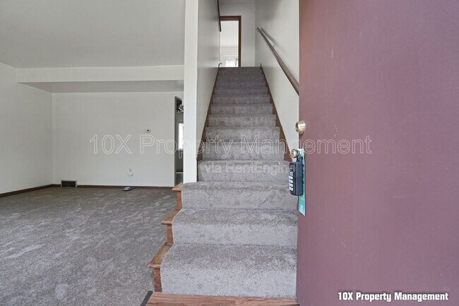 Photo - 1577 Briarwood Ave