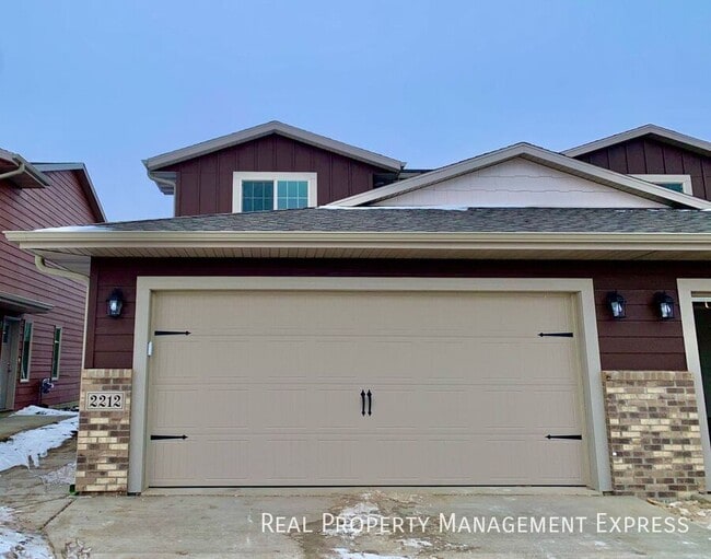 Photo - 3 Bed 1.5 Bath in West Sioux Falls