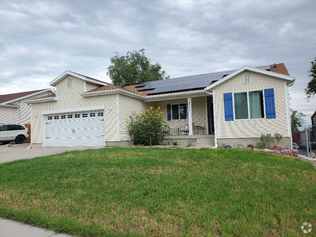 Building Photo - 8744 Soapberry Dr Rental