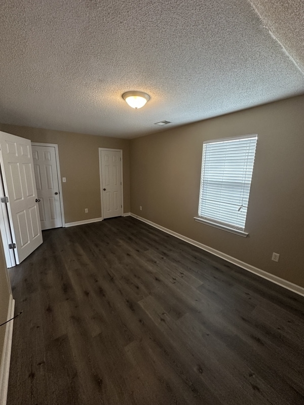 Photo - 6703 Einat Cove