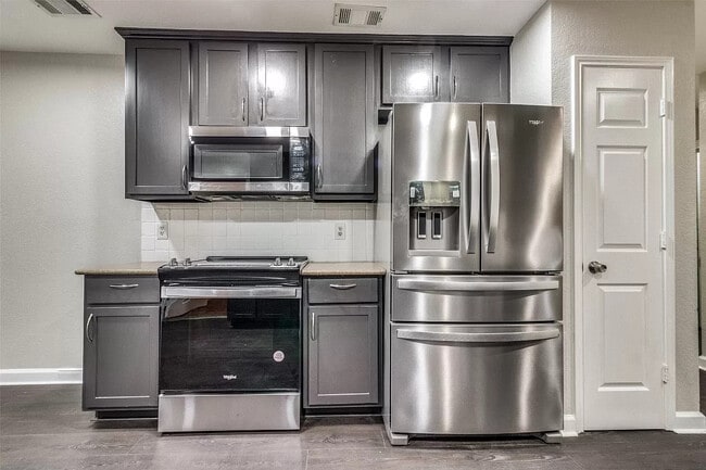 Photo - 2113 Spring Mills Rd