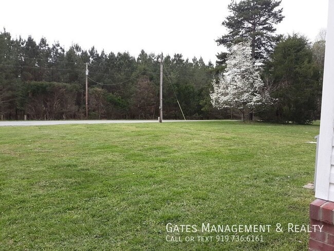 Photo - 1916 Pearson Rd