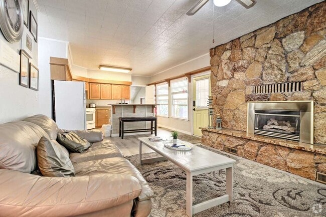 Building Photo - 526 S 225 W Rental