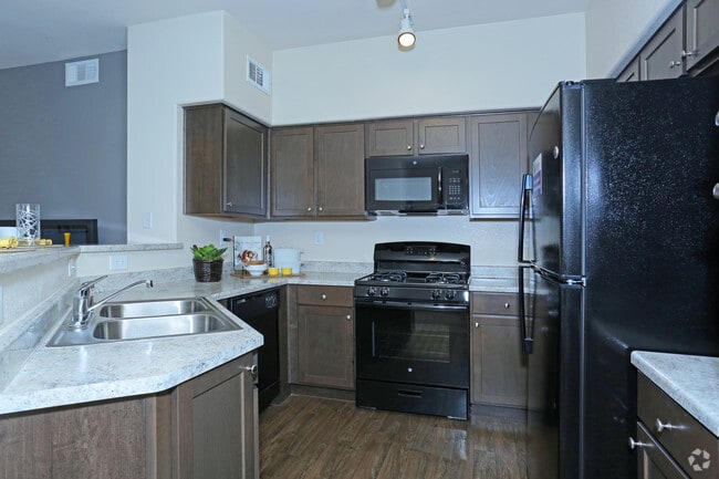 2BR, 2BA - Carson Kitchen