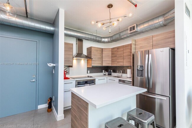 Photo - 690 SW 1st Ct Unit PHI17